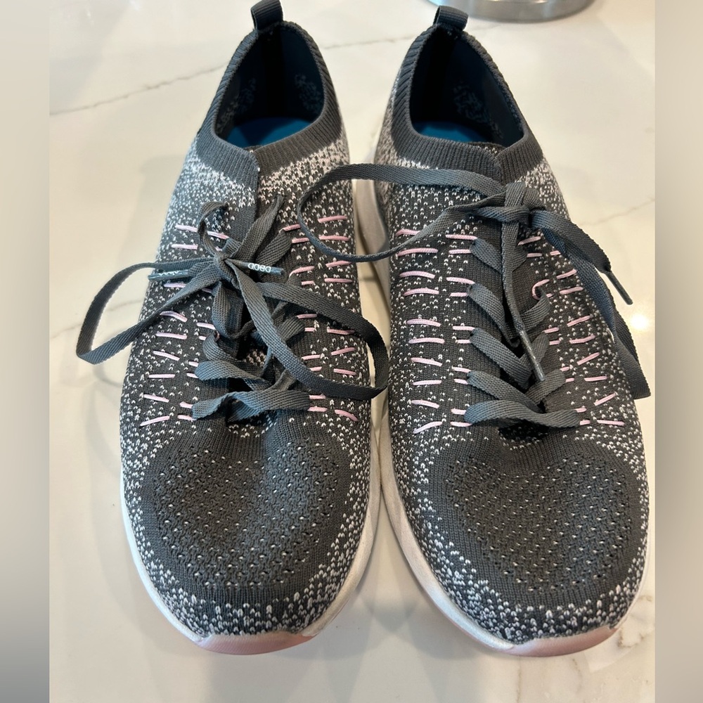 Abeo Pro Women’s Tennis Shoes Grey/ pink
